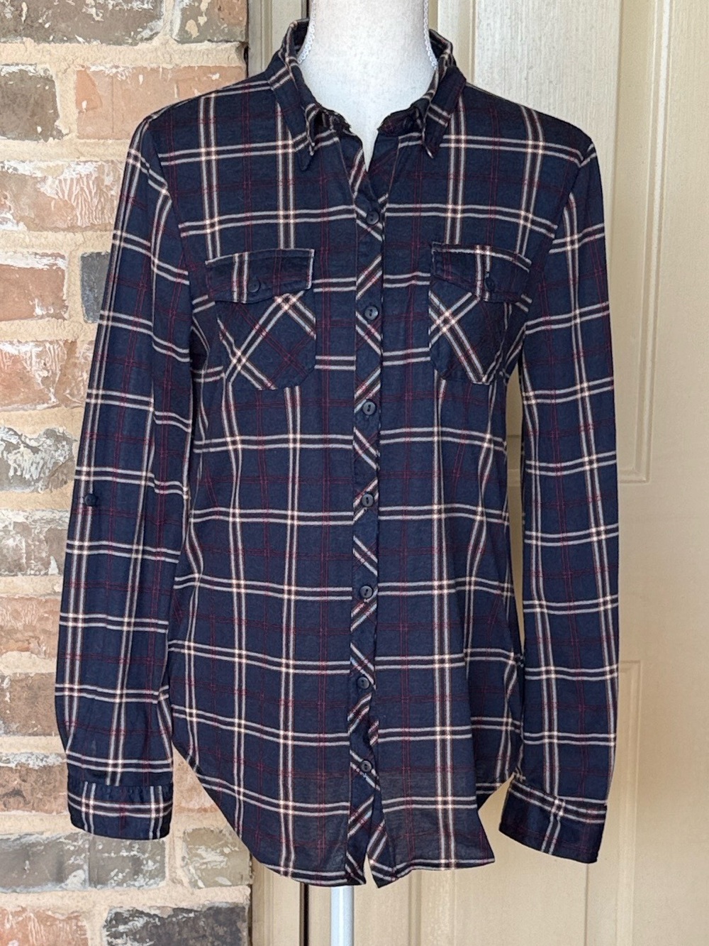 3/$20 Passport by Buckle Blue Red & White Plaid Long Sleeve Button Up Shirt